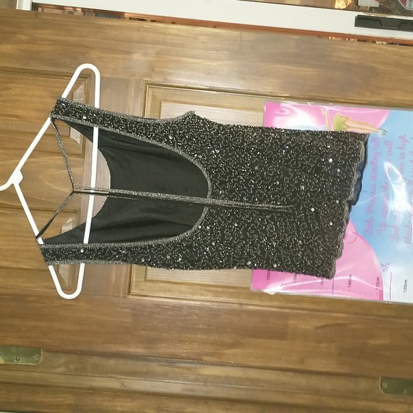 Stunning beaded black tank with open back - Picture 3 of 4